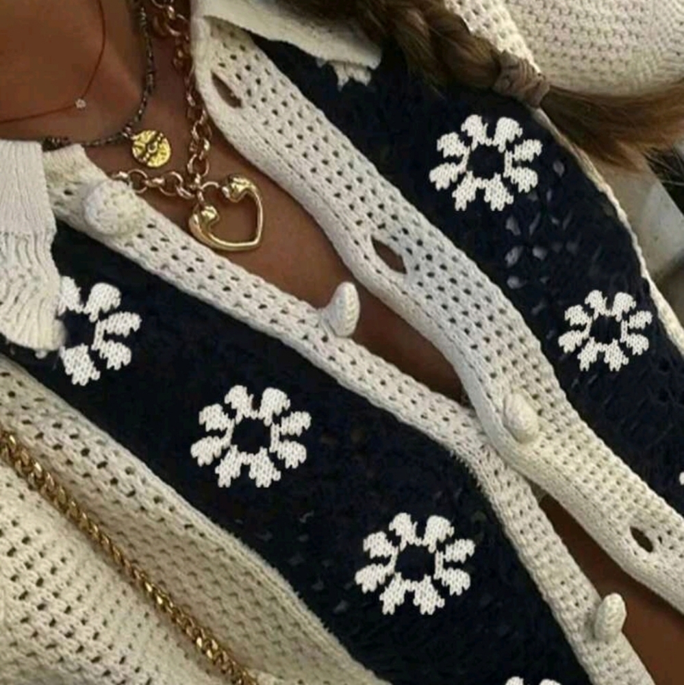 Women's Floral Print Hollow Out Single Breasted Short Sleeve Cardigan - Picture 5 of 6